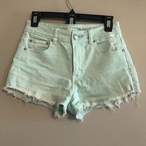 Hi-waisted American Eagle denim shorts